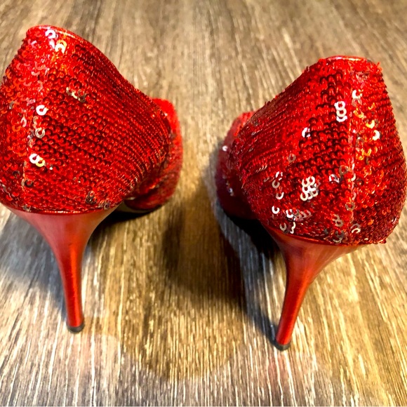 Delicacy brand red sequin heels - Picture 3 of 6